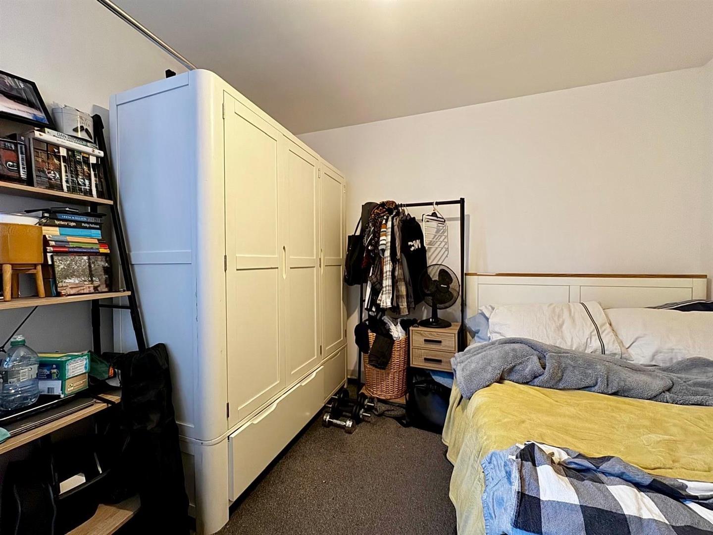 2 Bedroom Apartment To Buy image 11